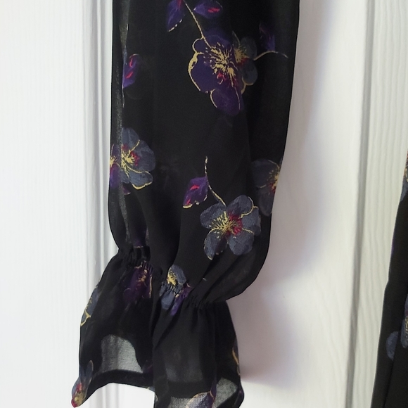 Long sleeve faux wrap short dress - Picture 4 of 4